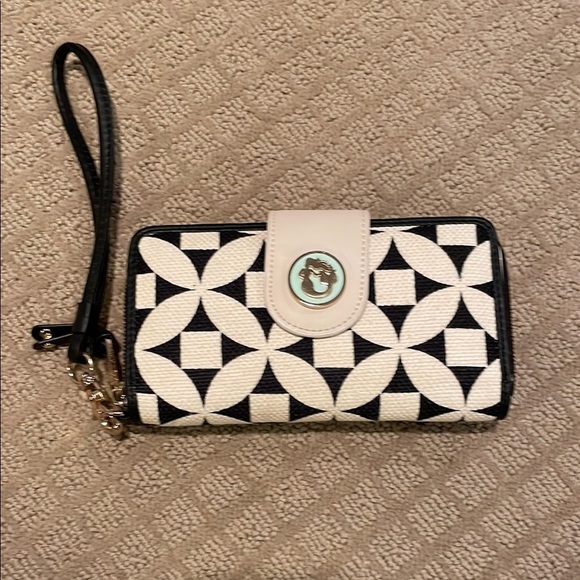 Handbags - Spartina Black and Cream Patterned Women's Wristlet